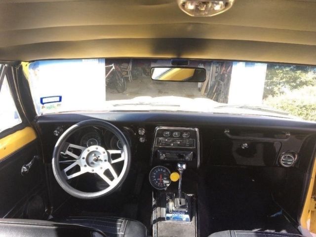 1967 Yellow Pontiac Firebird