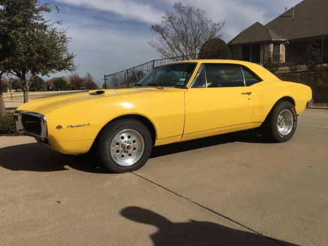 1967 Yellow Pontiac Firebird