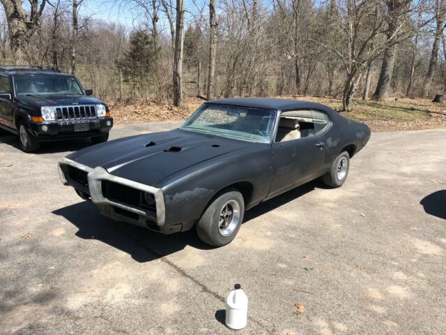 1969 Green Pontiac GTO Coupe