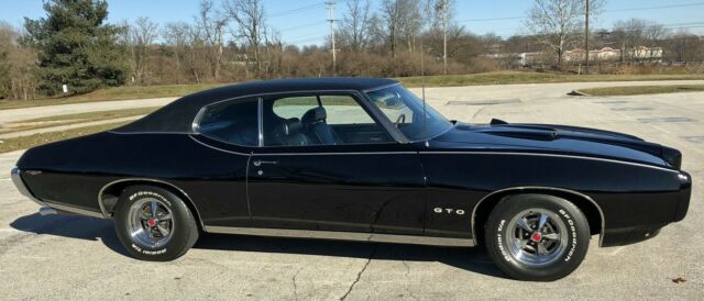 1969 Black Pontiac GTO Coupe