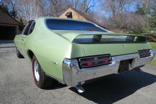 1969 Green Pontiac Tempest Coupe