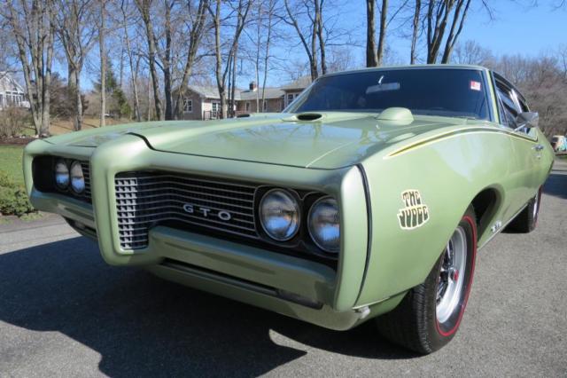 1969 Green Pontiac Tempest Coupe