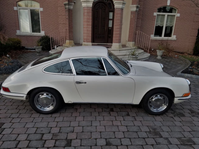 1969 White Porsche 912 Coupe
