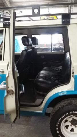 1969 SKY BLUE & ARCTIC WHITE Toyota Land Cruiser 4 DOOR