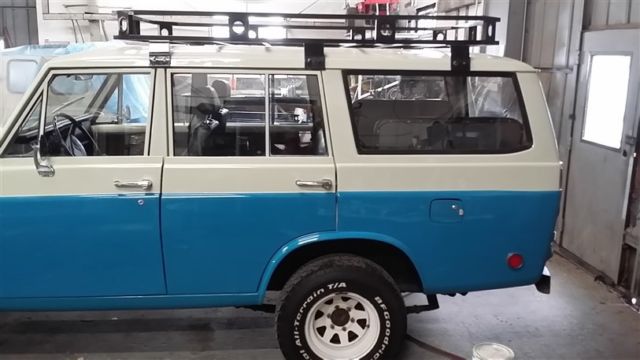 1969 SKY BLUE & ARCTIC WHITE Toyota Land Cruiser 4 DOOR