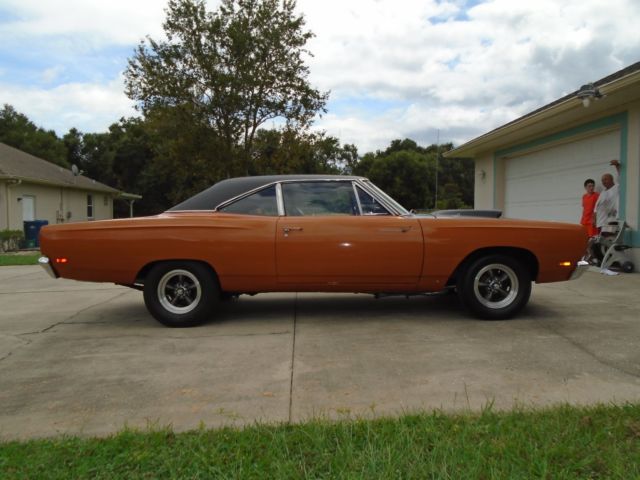 1969 Copper Bronze Plymouth Road Runner Coupe