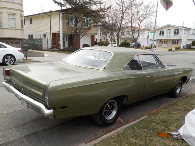 1969 Green Plymouth Road Runner Coupe