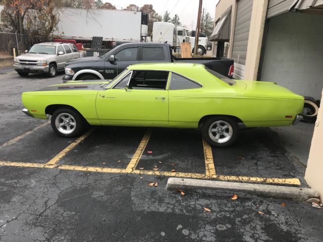 1969 Sublime green Plymouth Road Runner 2dr Sedan