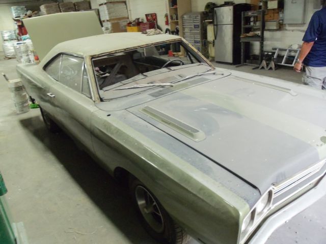 1969 Green Plymouth Road Runner Coupe