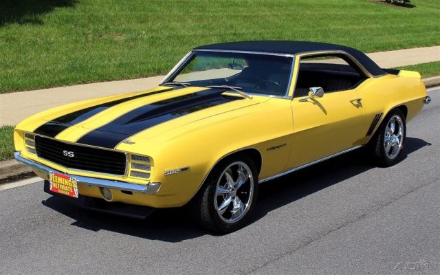 1969 Yellow Chevrolet Camaro Coupe
