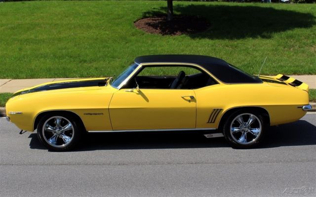 1969 Yellow Chevrolet Camaro Coupe