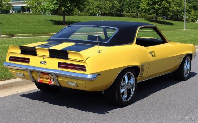 1969 Yellow Chevrolet Camaro Coupe