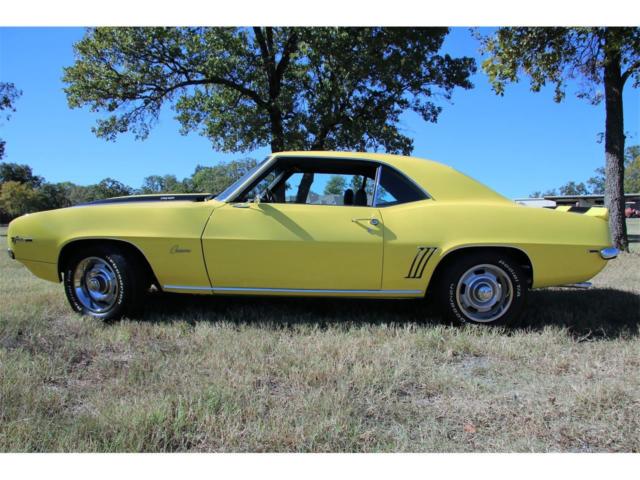 1969 Yellow Chevrolet Camaro Coupe