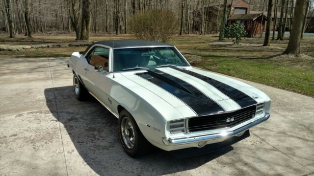 1969 White Chevrolet Camaro Coupe