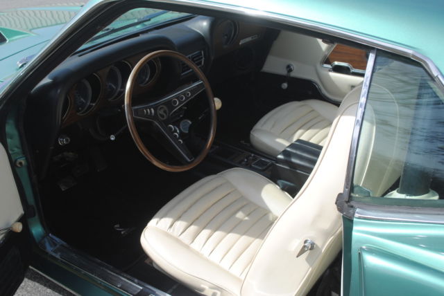 1969 Yellow Ford Mustang Fastback