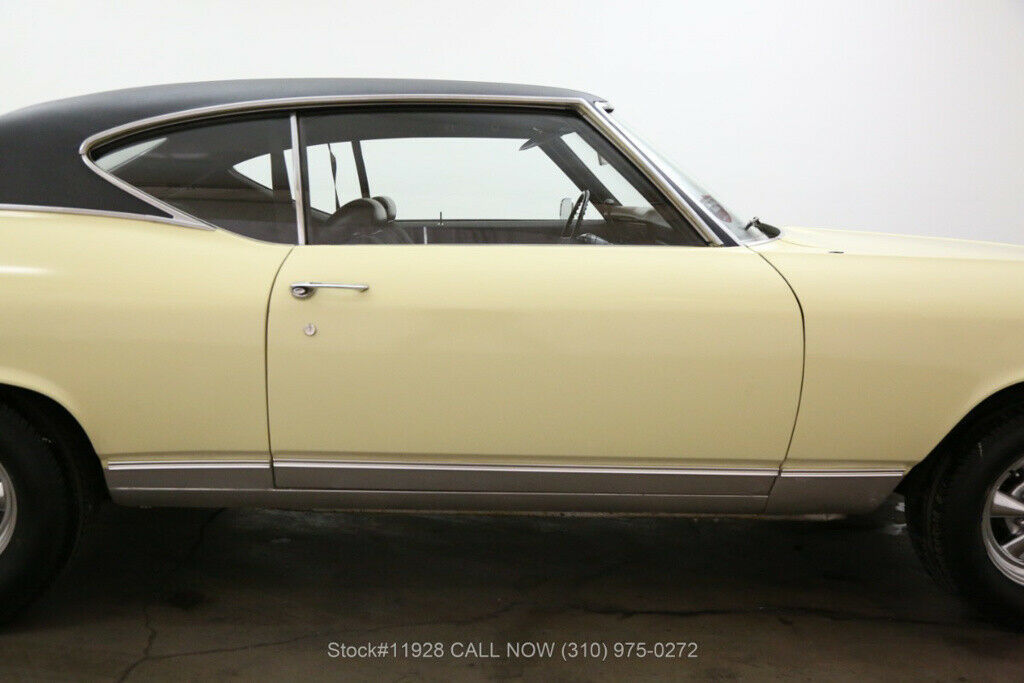 1969 Yellow Chevrolet Malibu