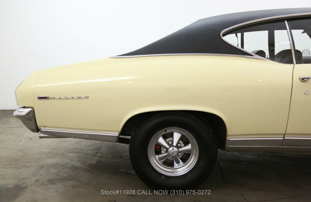 1969 Yellow Chevrolet Malibu