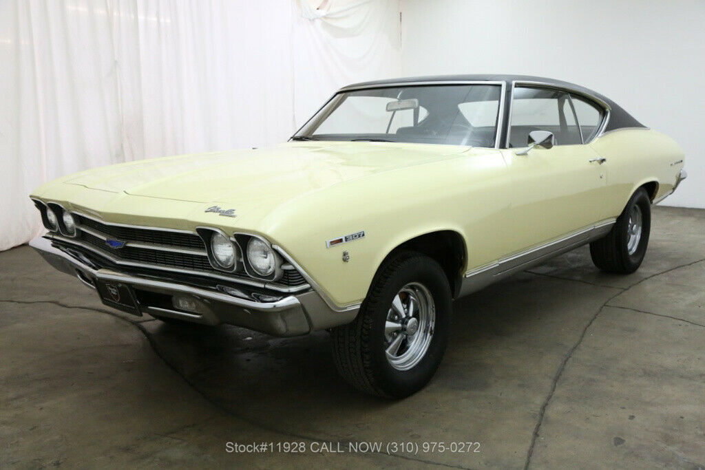 1969 Yellow Chevrolet Malibu