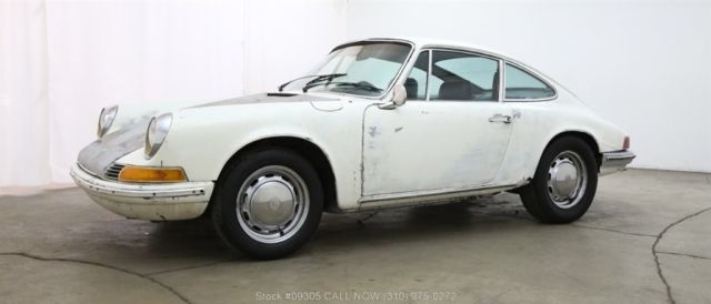 1969 White Porsche 911
