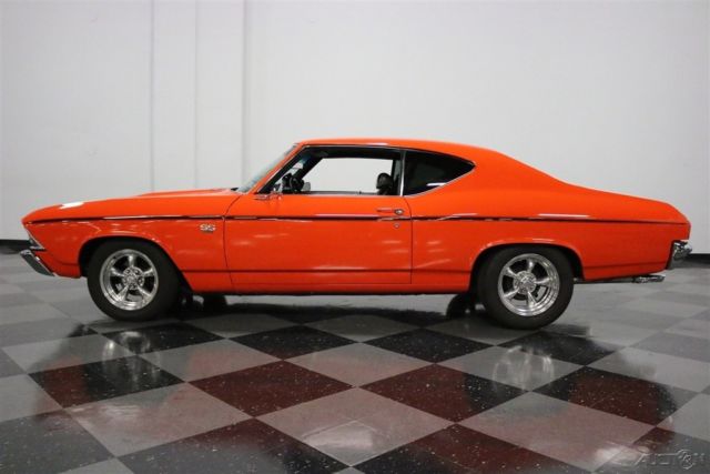 1969 Orange Chevrolet Chevelle