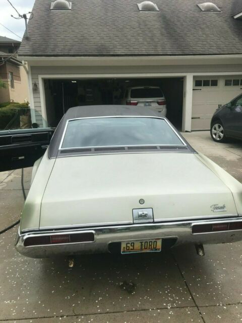 1969 Green Oldsmobile Toronado Coupe