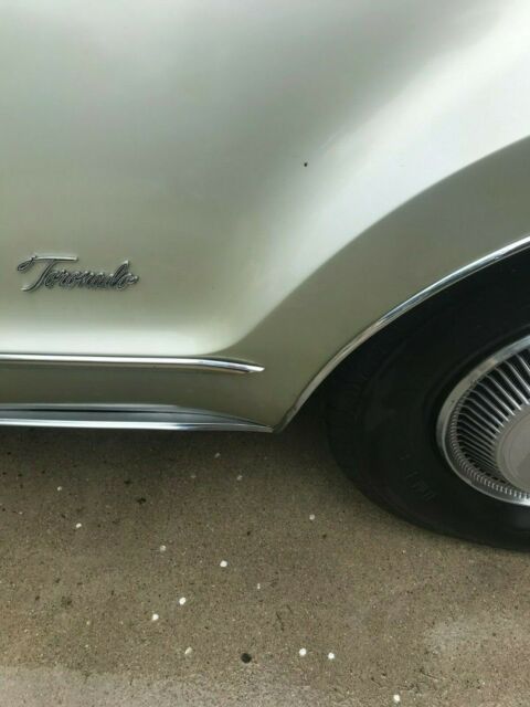 1969 Green Oldsmobile Toronado Coupe