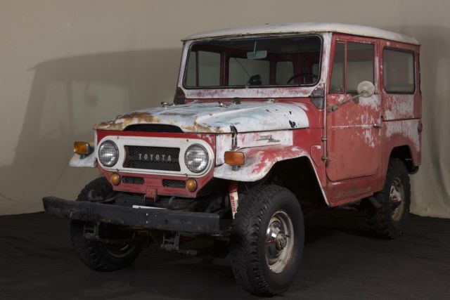 1969 Red Toyota FJ Cruiser SUV