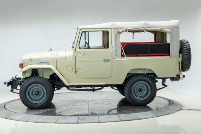 1969 Tan Toyota Land Cruiser --