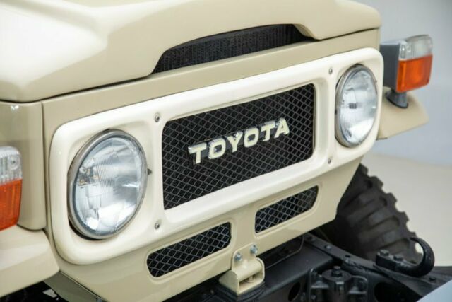 1969 Tan Toyota Land Cruiser --