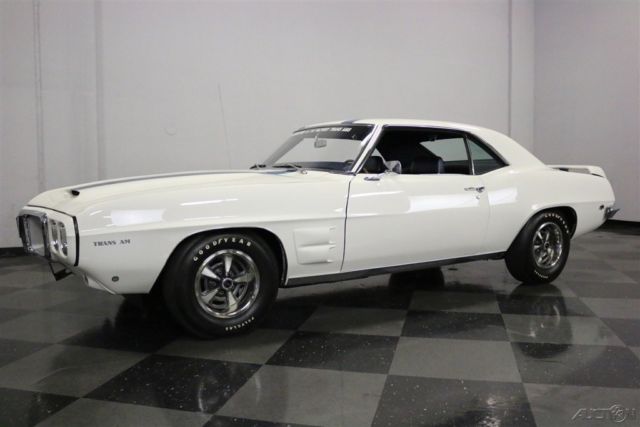 1969 White Pontiac Firebird