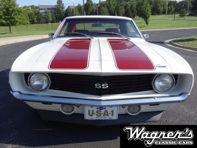 1969 White Chevrolet Camaro Coupe