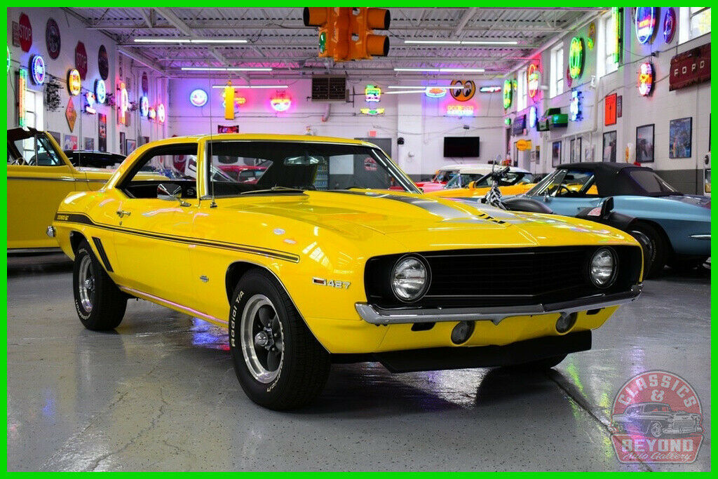 1969 Yellow Chevrolet Camaro Coupe