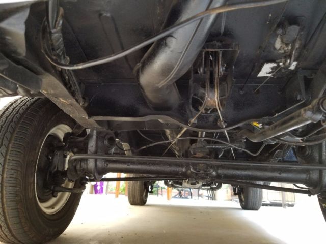 1969 White Volkswagen Bus/Vanagon Van Camper