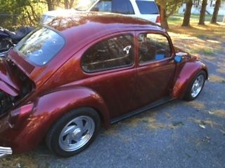 1969 Burgundy Volkswagen Beetle - Classic .