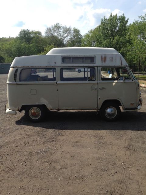 1969 Red Volkswagen Bus/Vanagon