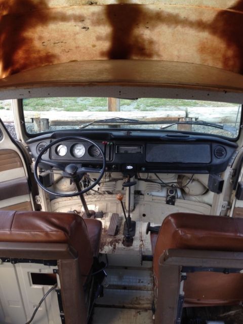 1969 Red Volkswagen Bus/Vanagon