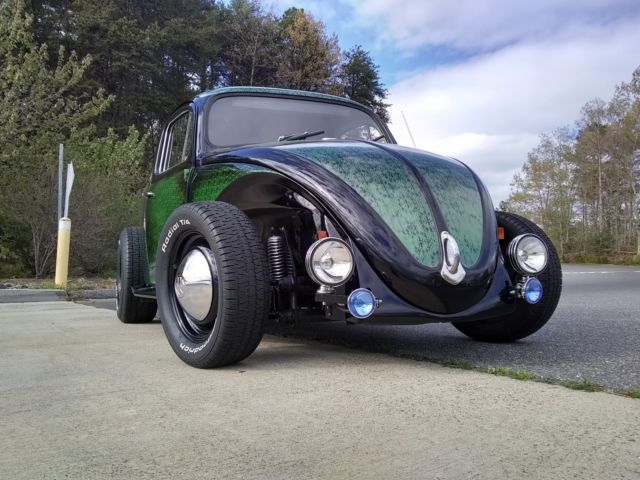 1969 Black and green Volkswagen Beetle - Classic Type1