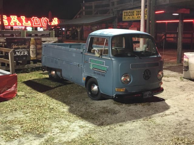 1969 Blue Volkswagen Bus/Vanagon