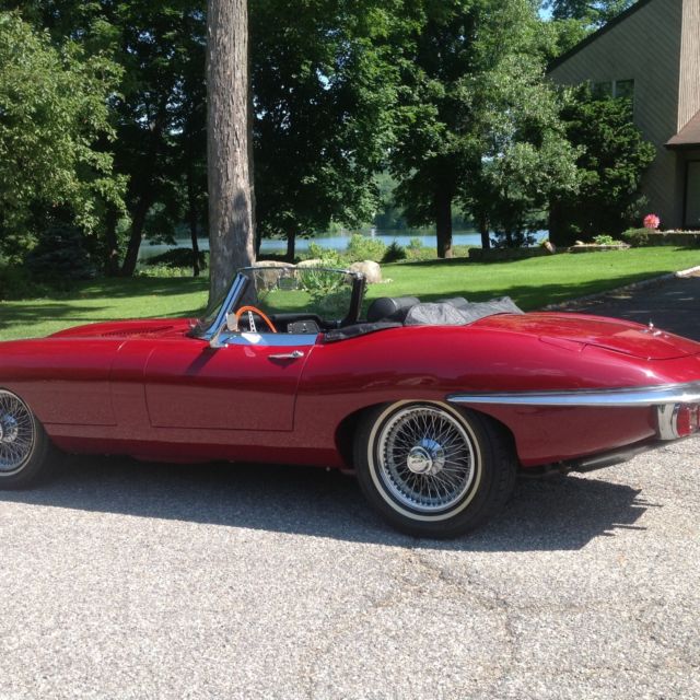 1969 Burgundy Jaguar E-Type Roadster