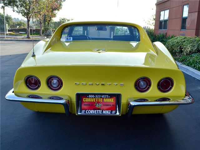1969 Yellow Chevrolet Corvette Coupe