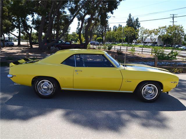 1969 Yellow Chevrolet Camaro Coupe