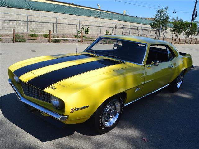 1969 Yellow Chevrolet Camaro Coupe