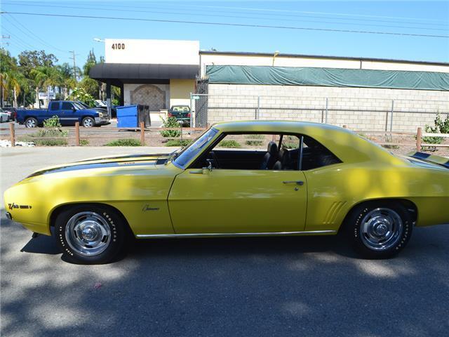 1969 Yellow Chevrolet Camaro Coupe