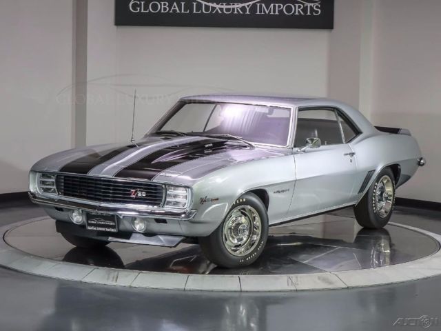 1969 Silver Chevrolet Camaro
