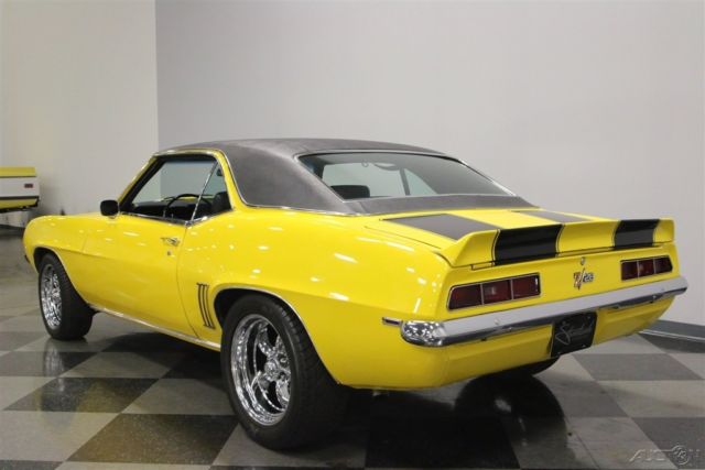 1969 Yellow Chevrolet Camaro