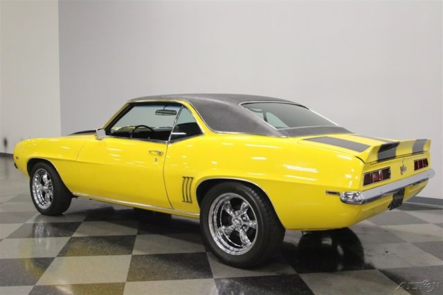 1969 Yellow Chevrolet Camaro