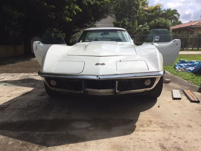 1969 CanAm white Chevrolet Corvette Convertible