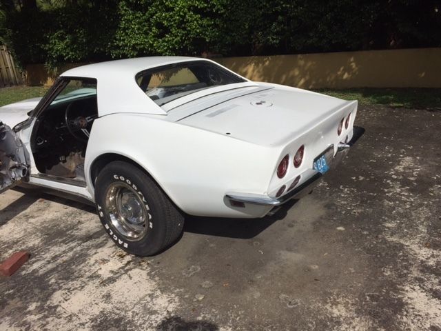 1969 CanAm white Chevrolet Corvette Convertible