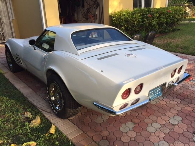 1969 CanAm white Chevrolet Corvette Convertible