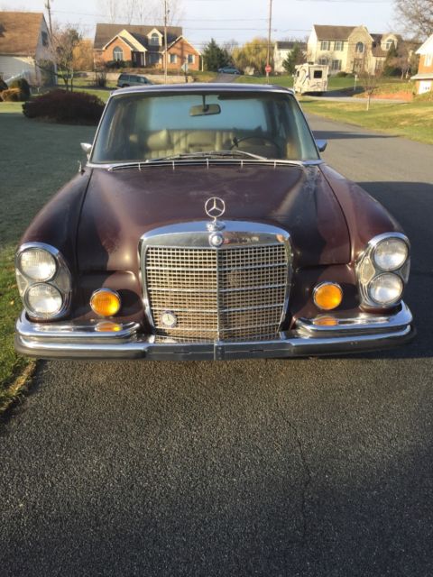 1970 Burgundy Mercedes-Benz S-Class Sedan